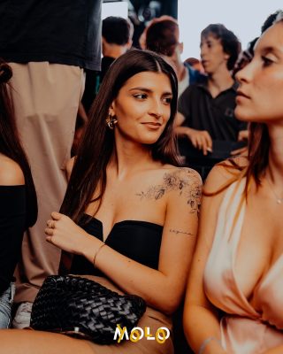 AMOLO-19