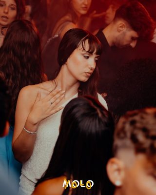 AMOLO-19