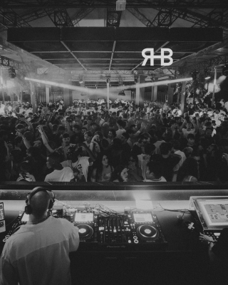 ©4imgs-61